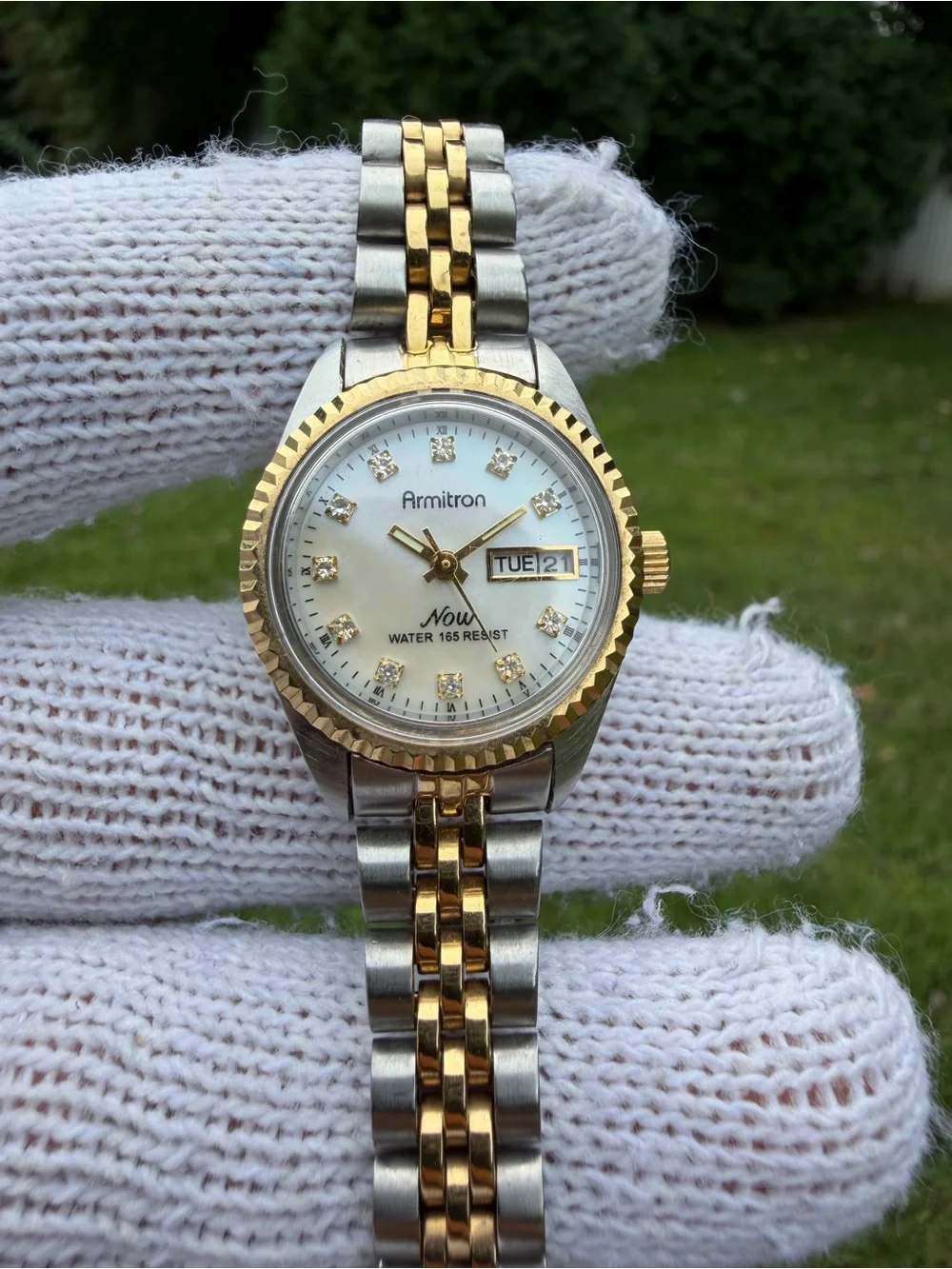 Vintage Armitron Now Women's Two-Tone Watch Day/Date Crystal Markers 165ft WR